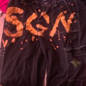 I’m selling high rise carpenter stitch jeans. They are size 11 and baggy.